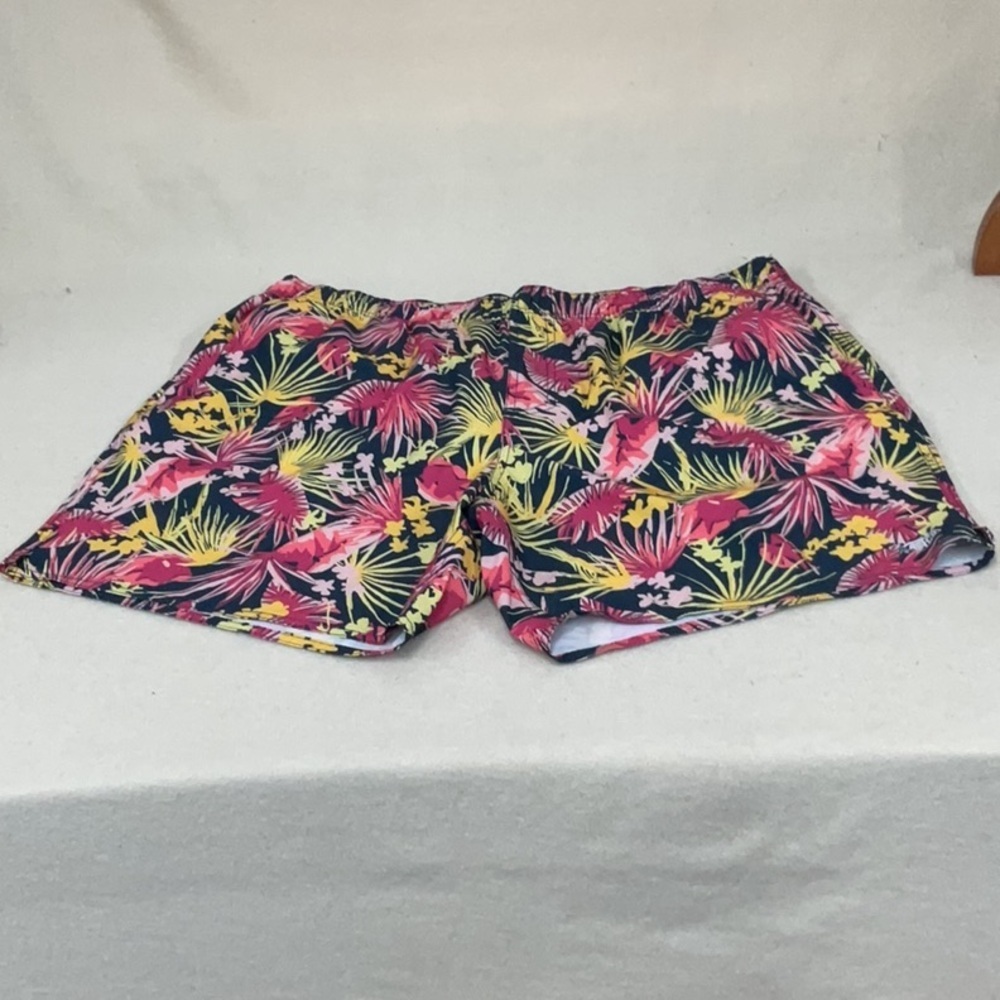 EUC Mens AFTCO swim trunks